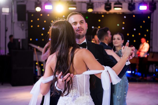 Georgiana & Dragos – 150